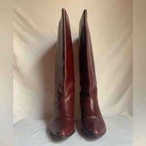 Etienne Aigner Leather boots